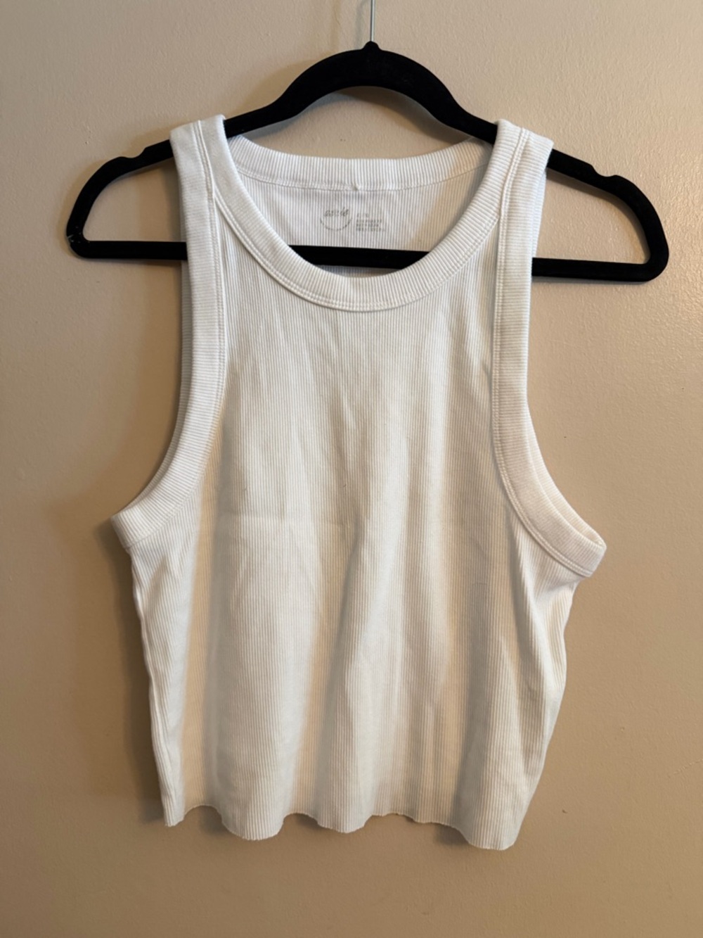 Cropped White Ribbed Tank Top - Women